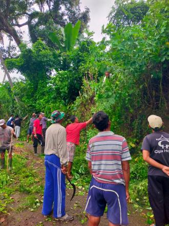 KEGIATAN GOTONG ROYONG WILAYAH URAKAN 2 DESA JOANYAR
